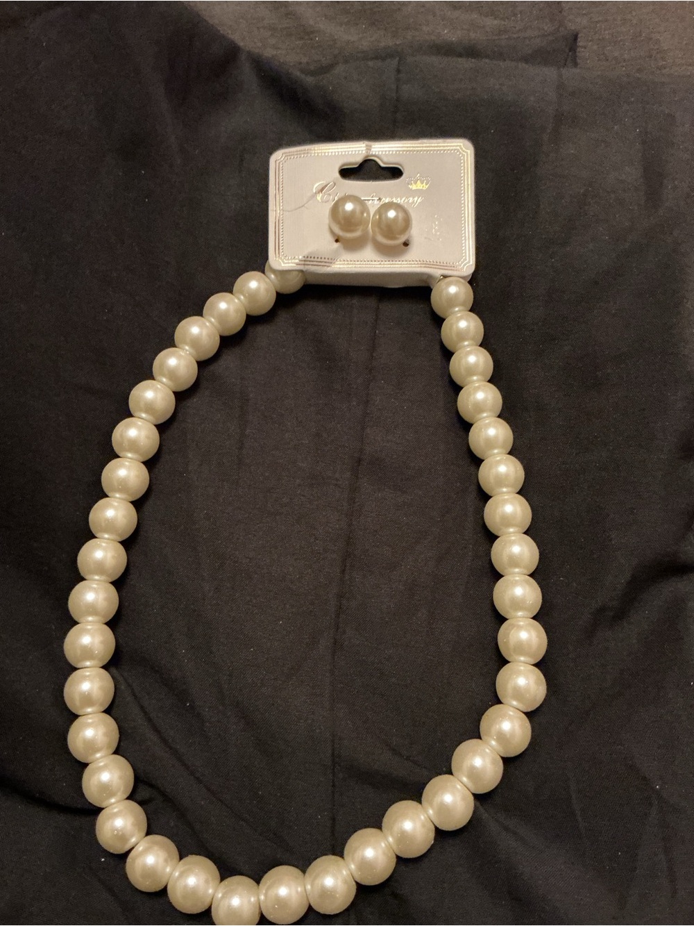 Classic Cream Pearl Necklace and Stud Earrings Set